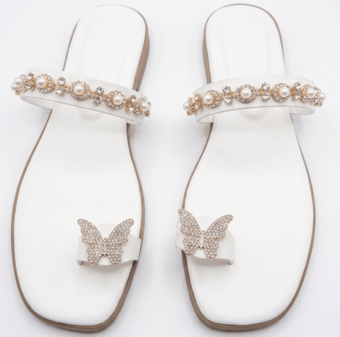 Sparkling Butterfly & Pearl Embellished Toe-Ring Flat Sandals